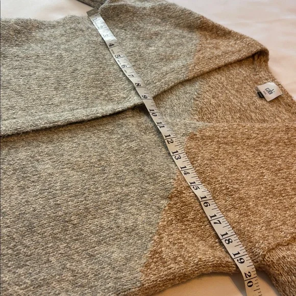 CAbi Tilt Cardigan Cotton Blend Oversized Sweater Tan and Gray XXS - Picture 12 of 15